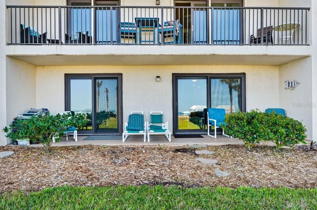 For Sale: $299,900 (2 beds, 2 baths, 1025 Square Feet)