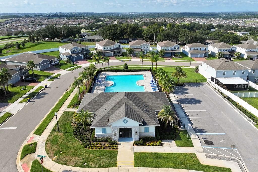 For Sale: $629,999 (4 beds, 2 baths, 2808 Square Feet)
