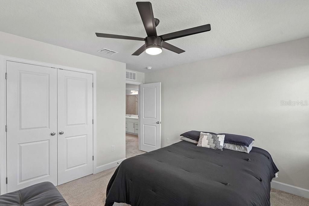 For Sale: $629,999 (4 beds, 2 baths, 2808 Square Feet)