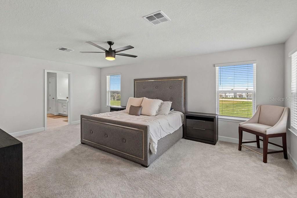For Sale: $629,999 (4 beds, 2 baths, 2808 Square Feet)