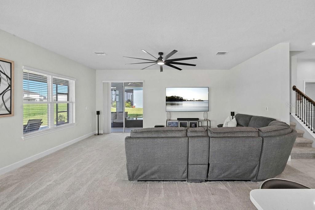 For Sale: $629,999 (4 beds, 2 baths, 2808 Square Feet)
