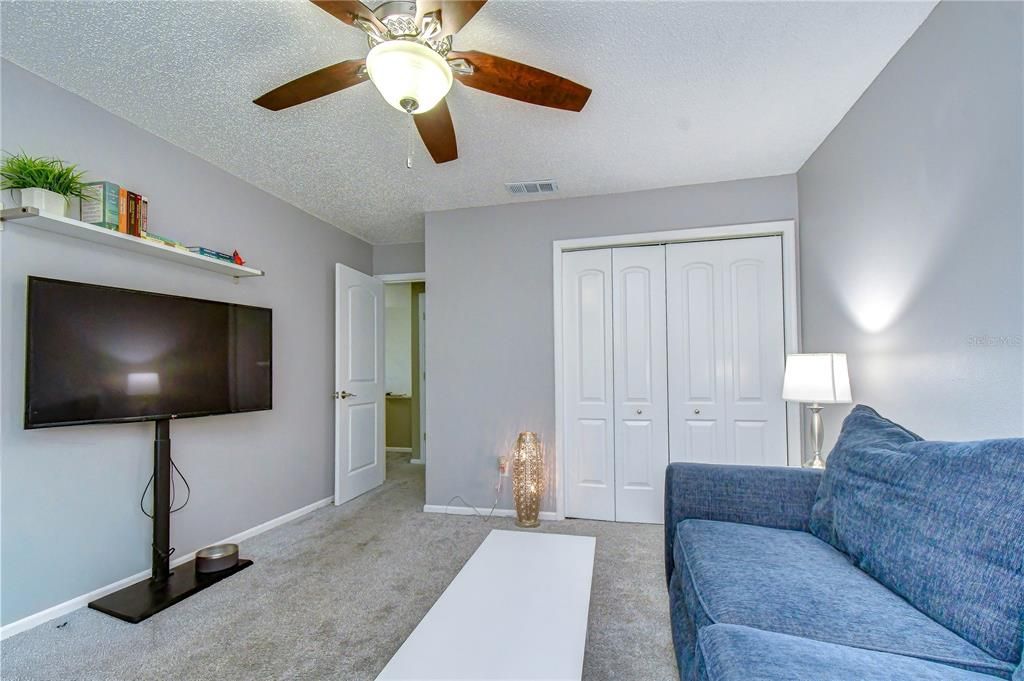 For Sale: $325,000 (3 beds, 2 baths, 1450 Square Feet)