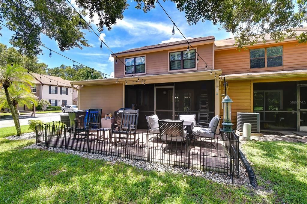 For Sale: $325,000 (3 beds, 2 baths, 1450 Square Feet)