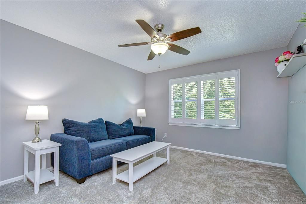 For Sale: $325,000 (3 beds, 2 baths, 1450 Square Feet)