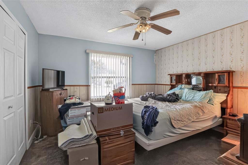 На продажу: $209,900 (3 спален, 1 ванн, 832 Квадратных фут)