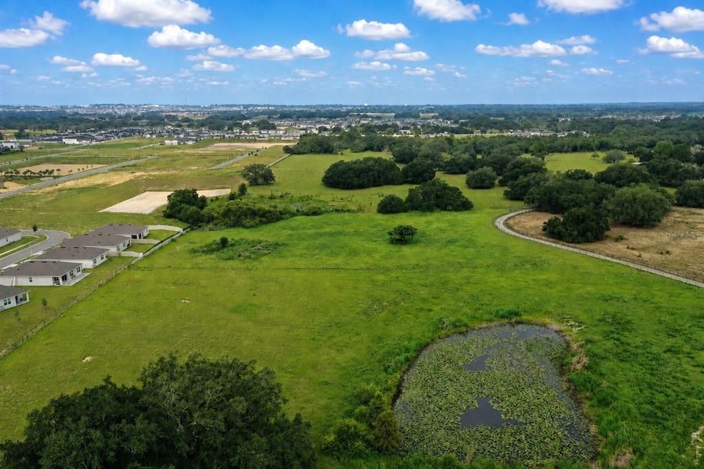На продажу: $260,000 (5.02 acres)