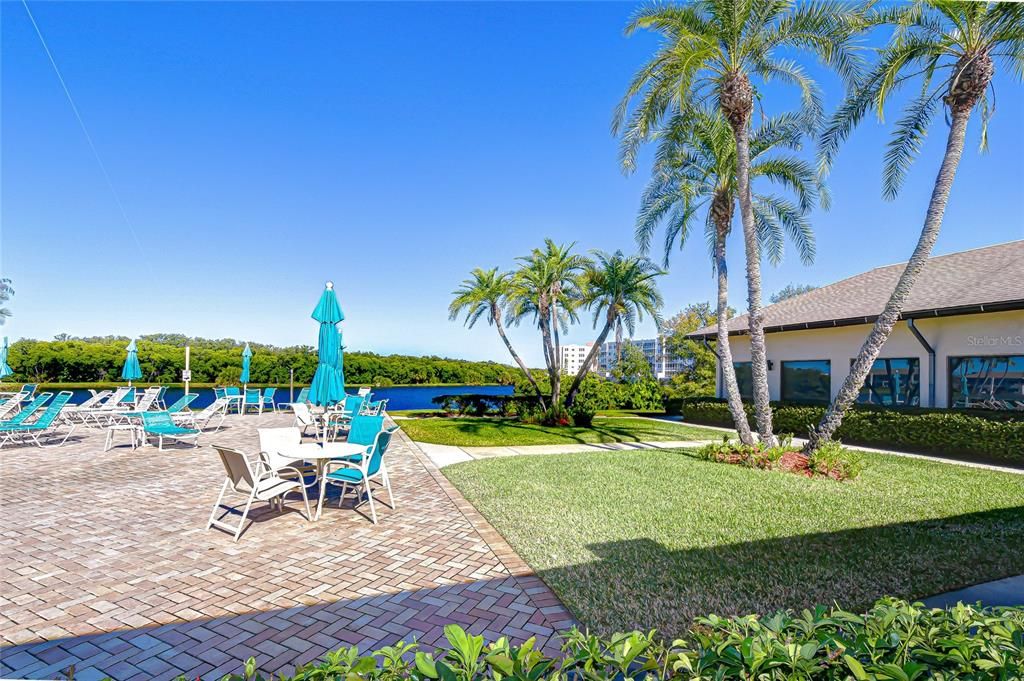 На продажу: $149,900 (2 спален, 1 ванн, 1010 Квадратных фут)
