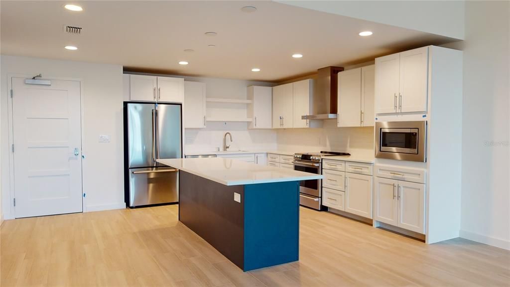 For Rent: $5,500 (2 beds, 2 baths, 1789 Square Feet)