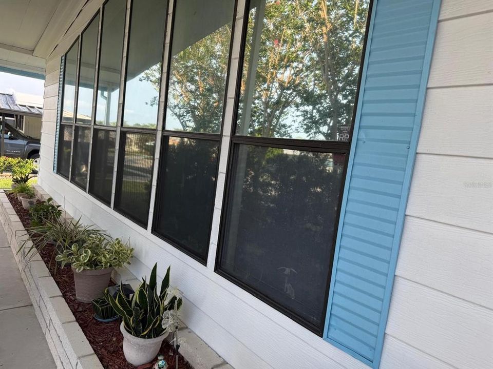 For Sale: $145,000 (2 beds, 2 baths, 1248 Square Feet)