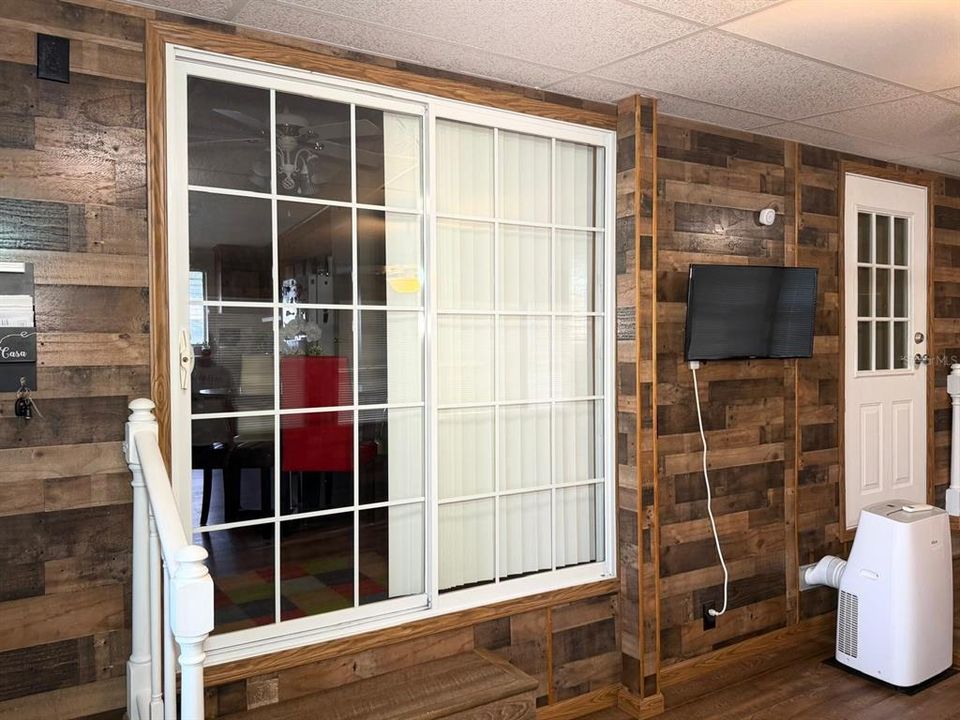 For Sale: $145,000 (2 beds, 2 baths, 1248 Square Feet)