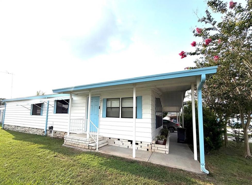 For Sale: $145,000 (2 beds, 2 baths, 1248 Square Feet)