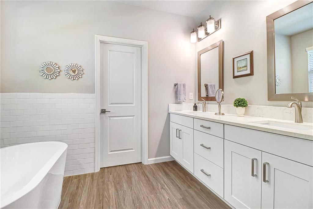Active With Contract: $675,000 (4 beds, 2 baths, 2388 Square Feet)