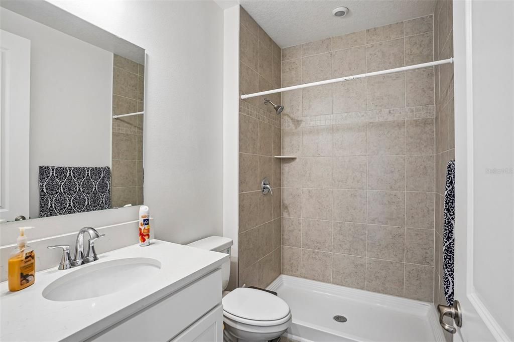 For Sale: $949,500 (5 beds, 5 baths, 4801 Square Feet)