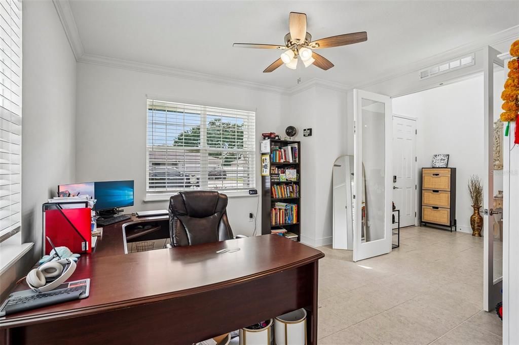 For Sale: $949,500 (5 beds, 5 baths, 4801 Square Feet)