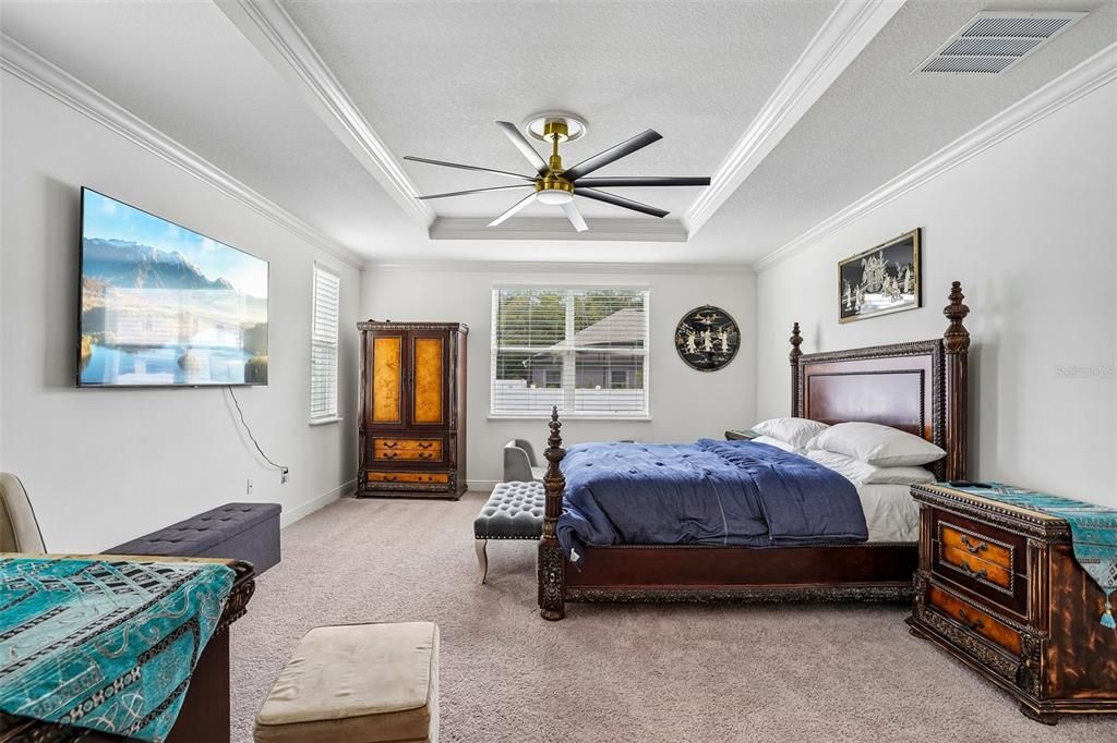 For Sale: $949,500 (5 beds, 5 baths, 4801 Square Feet)