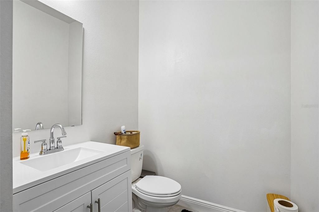 For Sale: $949,500 (5 beds, 5 baths, 4801 Square Feet)