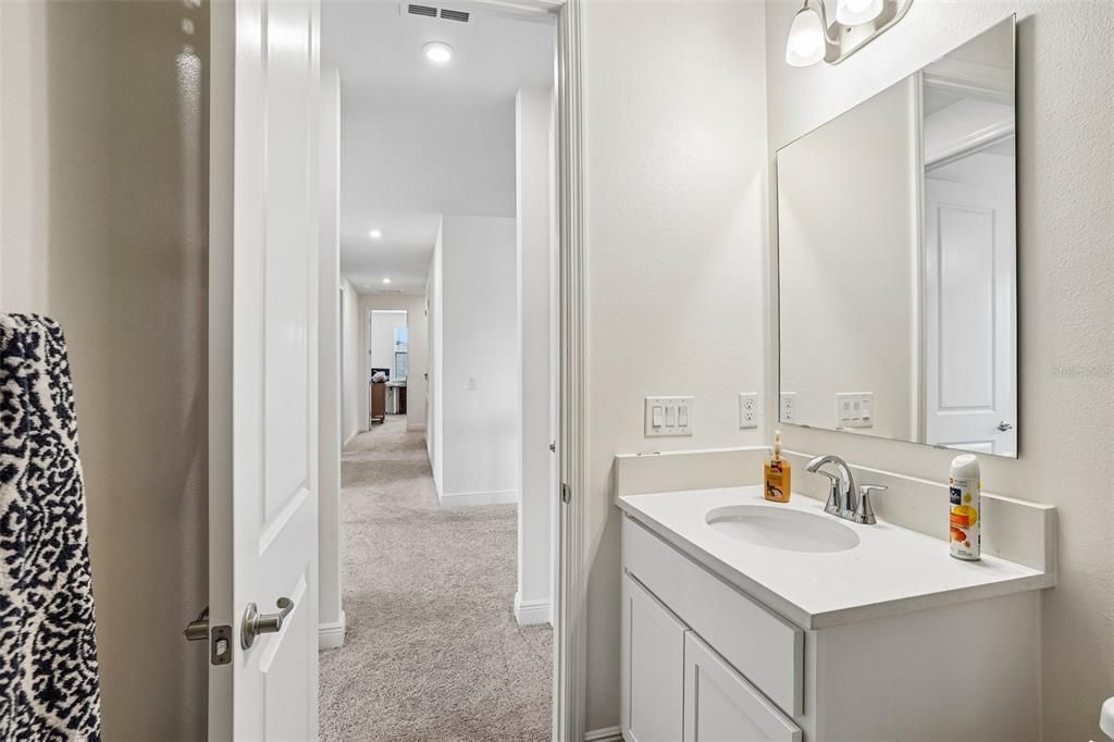 For Sale: $949,500 (5 beds, 5 baths, 4801 Square Feet)