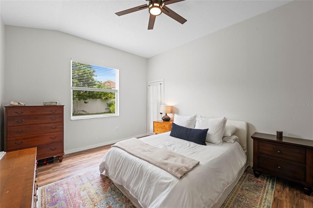 For Sale: $375,000 (3 beds, 2 baths, 1417 Square Feet)