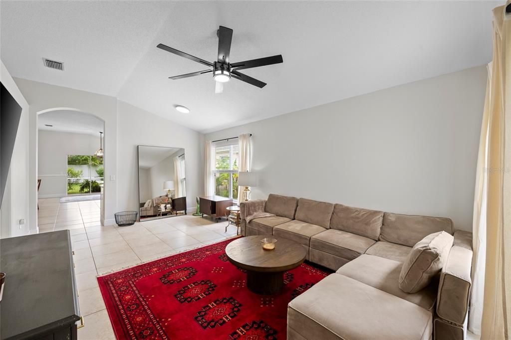 For Sale: $375,000 (3 beds, 2 baths, 1417 Square Feet)