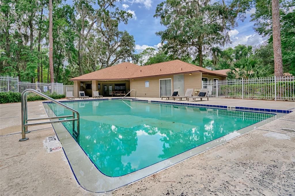 For Sale: $119,000 (2 beds, 2 baths, 874 Square Feet)
