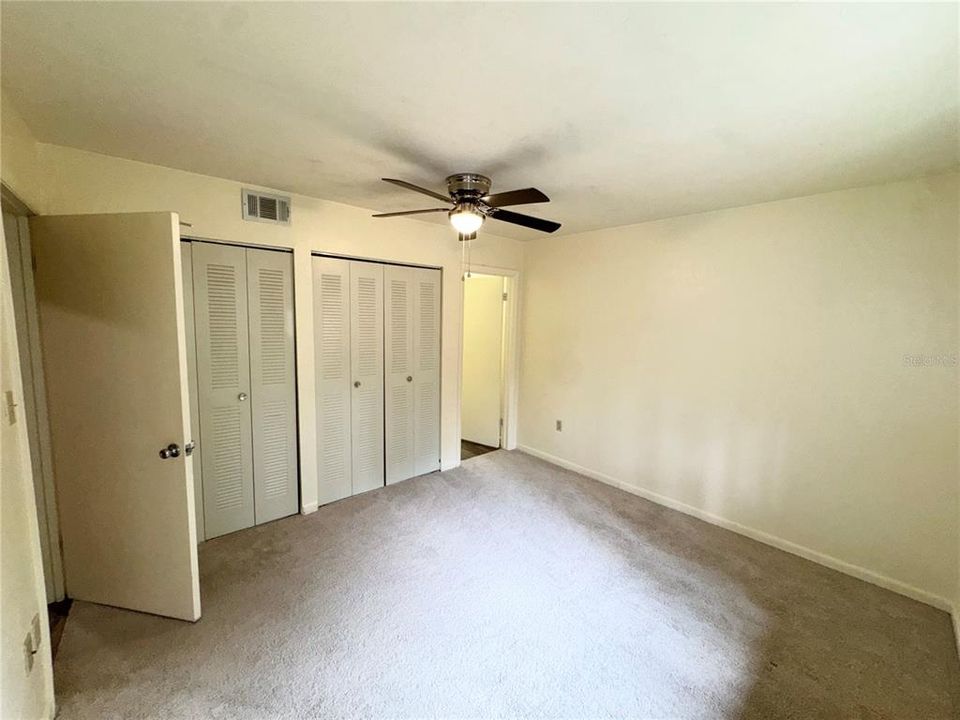 For Sale: $119,000 (2 beds, 2 baths, 874 Square Feet)