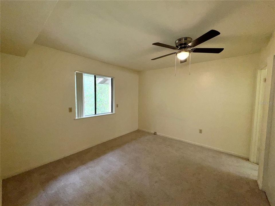 For Sale: $119,000 (2 beds, 2 baths, 874 Square Feet)