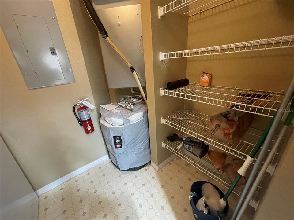 На продажу: $135,000 (1 спален, 1 ванн, 898 Квадратных фут)