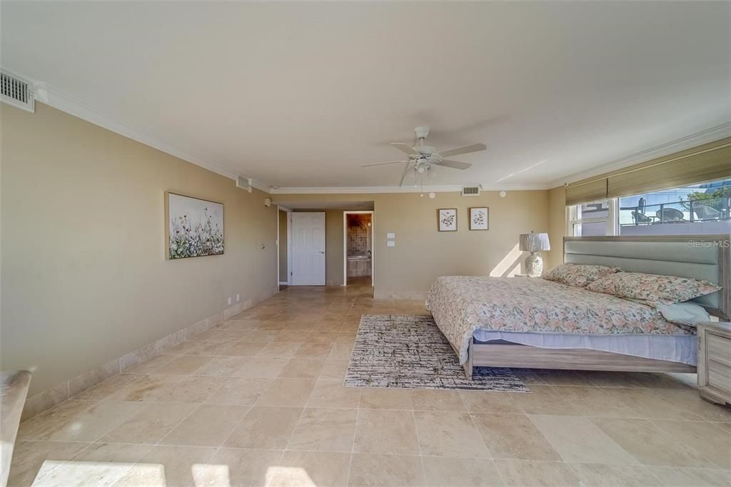 For Rent: $6,500 (4 beds, 3 baths, 3167 Square Feet)