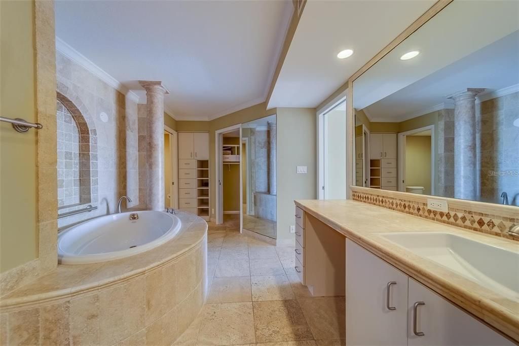 For Rent: $6,500 (4 beds, 3 baths, 3167 Square Feet)