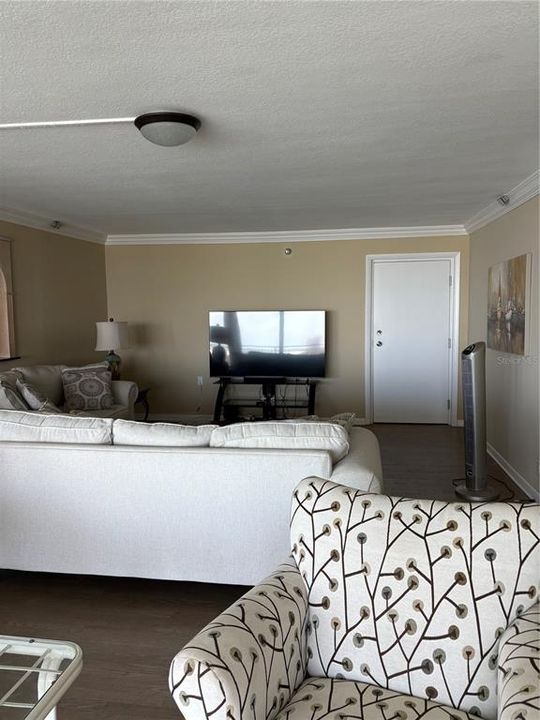 For Rent: $6,500 (4 beds, 3 baths, 3167 Square Feet)