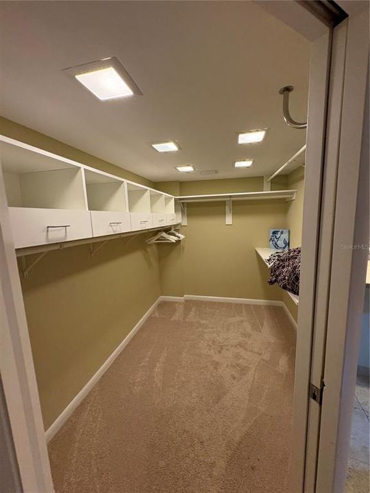 For Rent: $6,500 (4 beds, 3 baths, 3167 Square Feet)