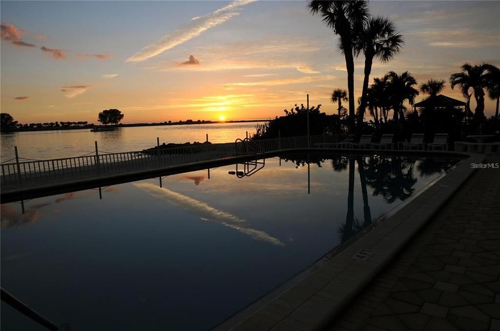 For Rent: $6,500 (4 beds, 3 baths, 3167 Square Feet)