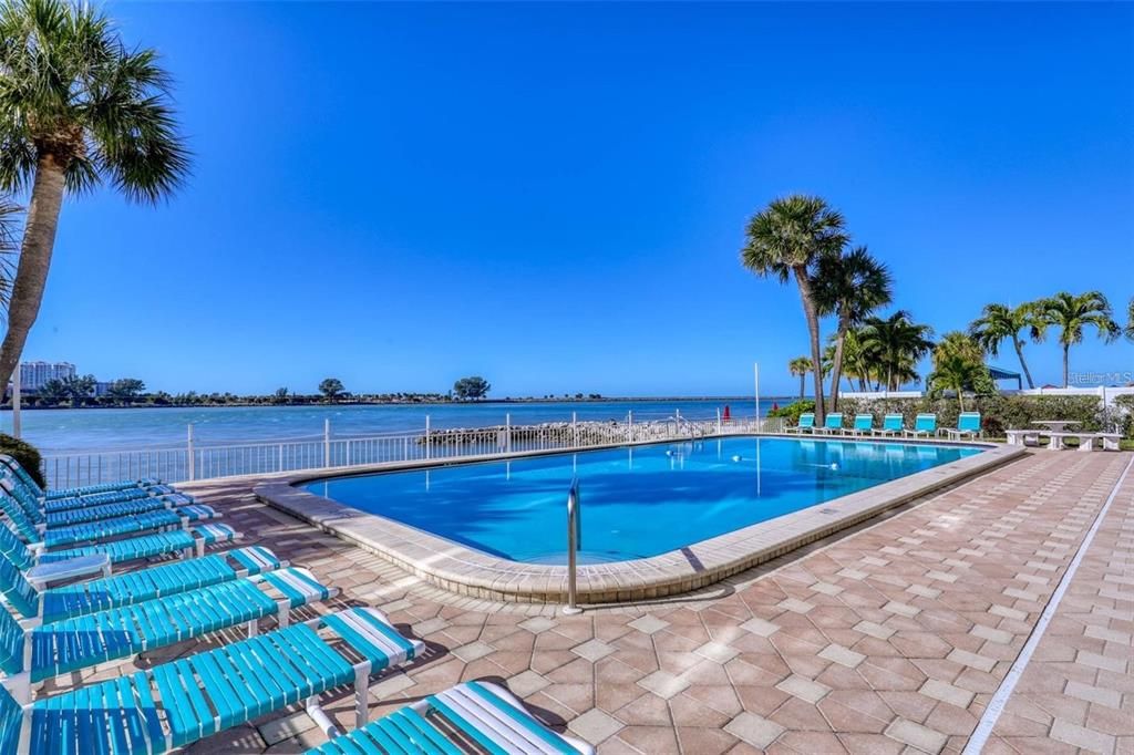 For Rent: $6,500 (4 beds, 3 baths, 3167 Square Feet)