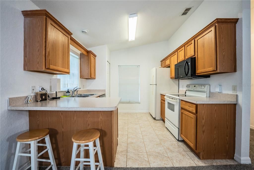 Activo con contrato: $260,000 (3 camas, 2 baños, 1205 Pies cuadrados)