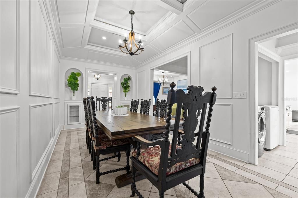 En Venta: $399,900 (4 camas, 3 baños, 2566 Pies cuadrados)