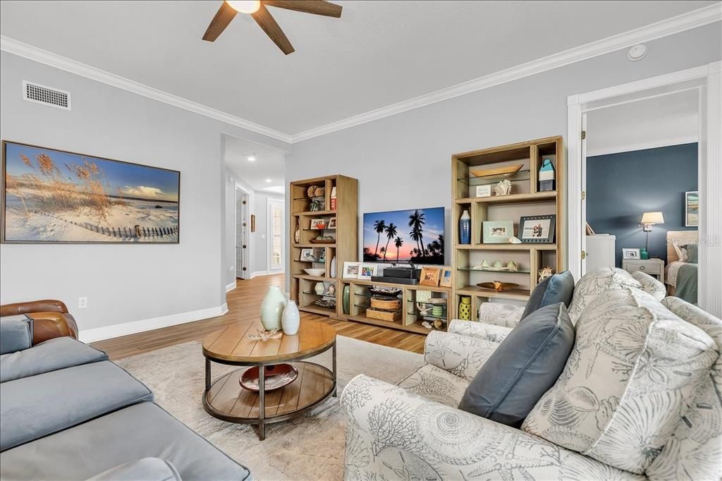 En Venta: $549,000 (3 camas, 2 baños, 2022 Pies cuadrados)