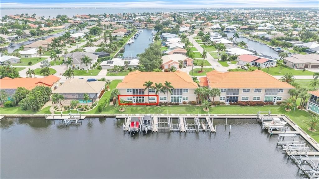 En Venta: $549,000 (3 camas, 2 baños, 2022 Pies cuadrados)