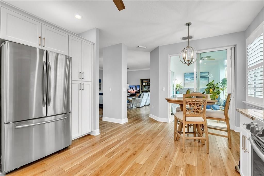 En Venta: $549,000 (3 camas, 2 baños, 2022 Pies cuadrados)