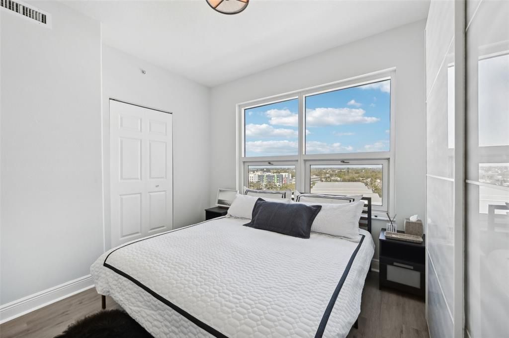В аренду: $8,600 (3 спален, 2 ванн, 1808 Квадратных фут)