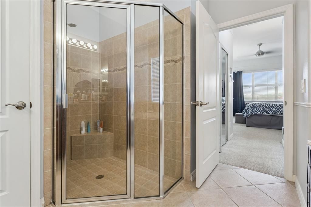 En Venta: $619,000 (3 camas, 3 baños, 2222 Pies cuadrados)