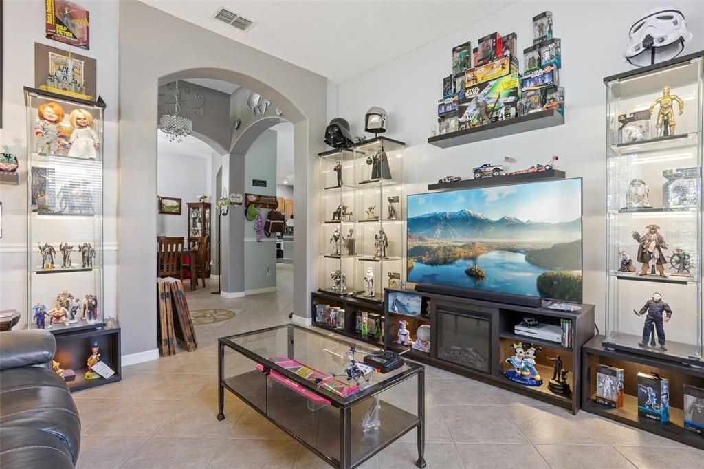 En Venta: $619,000 (3 camas, 3 baños, 2222 Pies cuadrados)