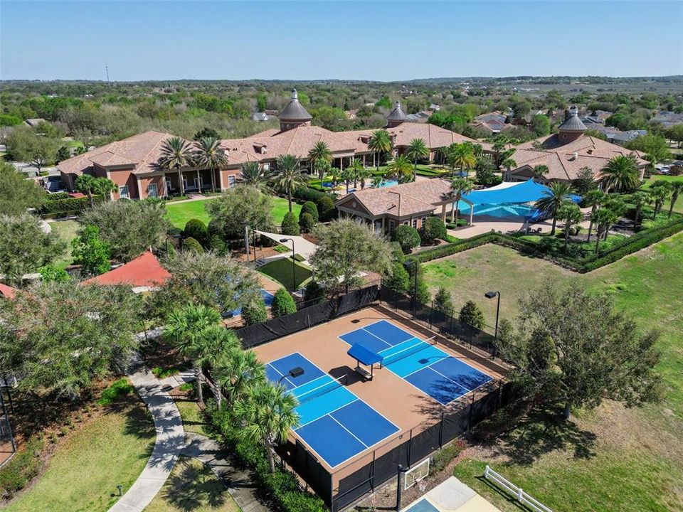 En Venta: $619,000 (3 camas, 3 baños, 2222 Pies cuadrados)
