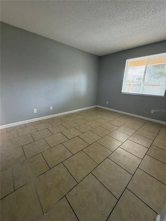 For Sale: $129,900 (2 beds, 2 baths, 918 Square Feet)