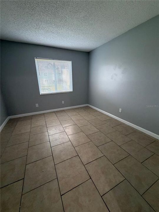 For Sale: $129,900 (2 beds, 2 baths, 918 Square Feet)