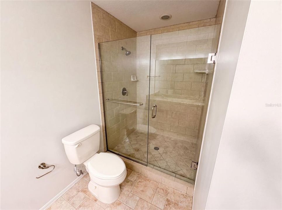 En Venta: $660,000 (5 camas, 3 baños, 3227 Pies cuadrados)