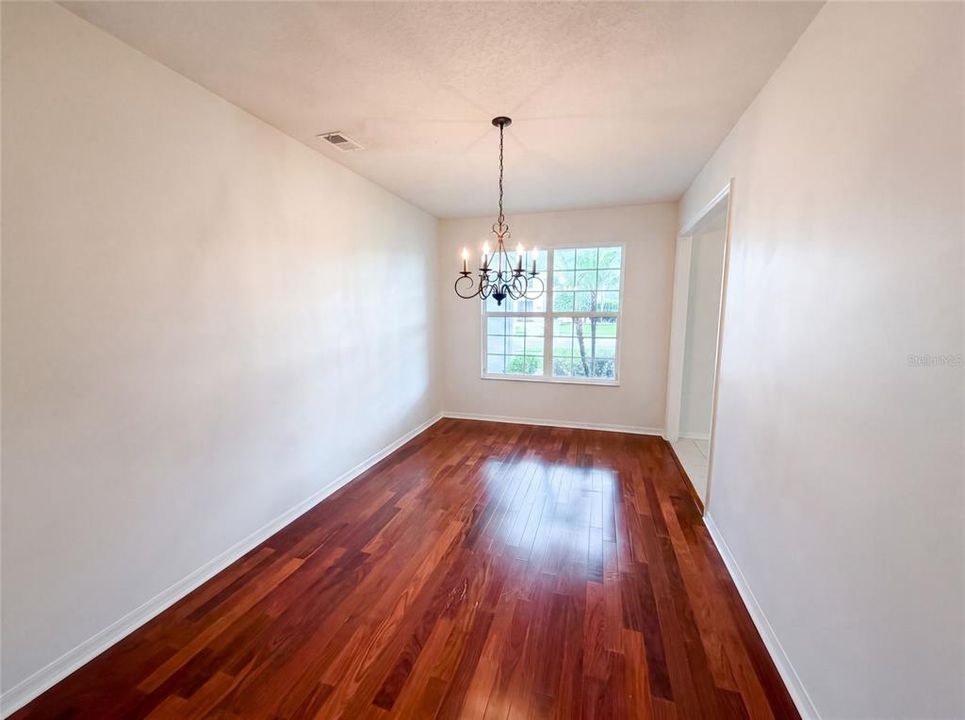 En Venta: $660,000 (5 camas, 3 baños, 3227 Pies cuadrados)