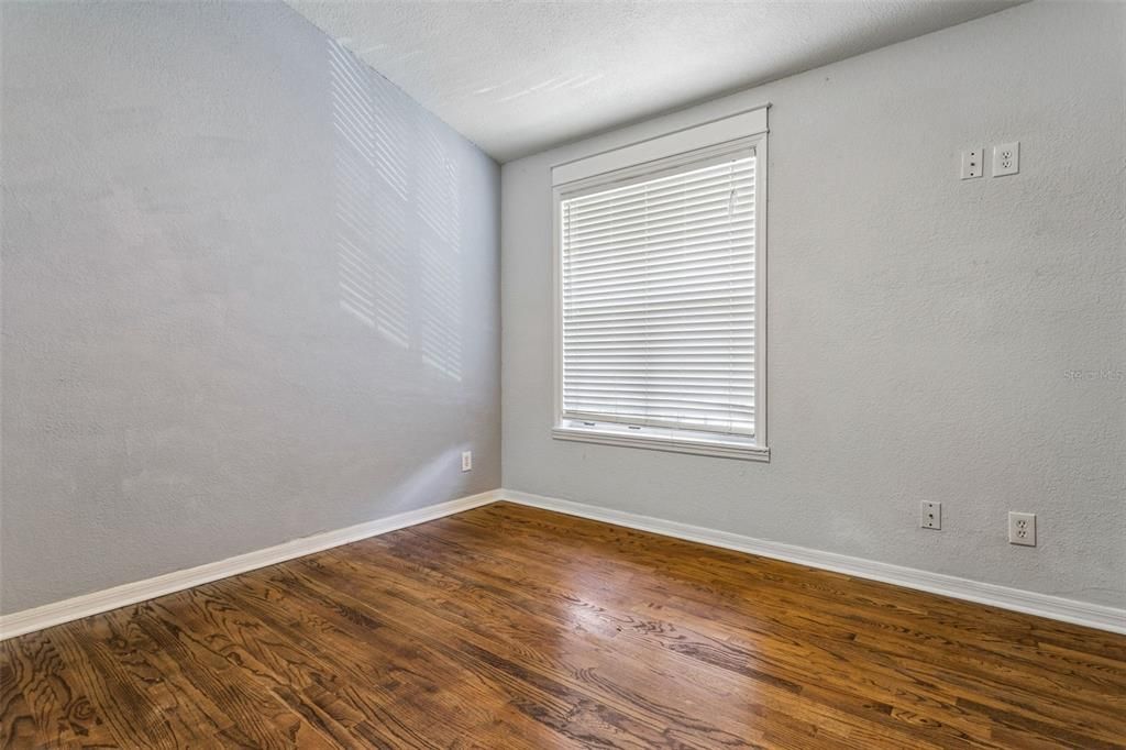 В аренду: $1,750 (2 спален, 2 ванн, 1110 Квадратных фут)