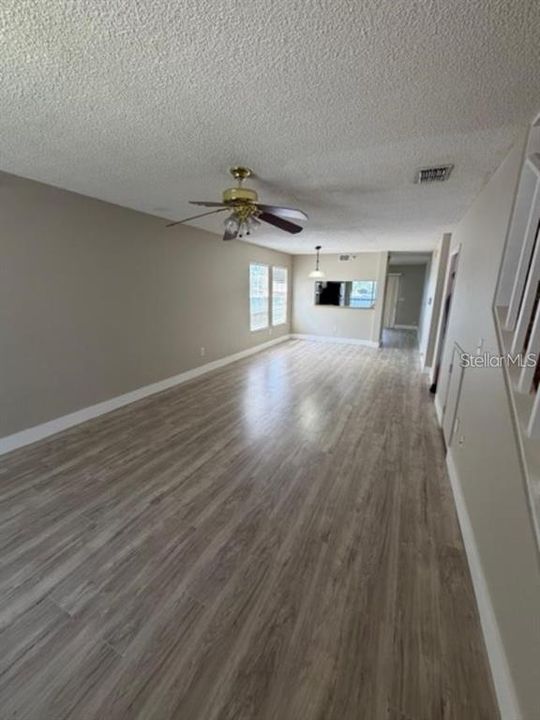 В аренду: $1,595 (2 спален, 2 ванн, 1260 Квадратных фут)
