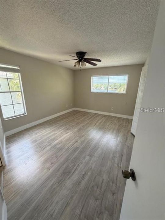 В аренду: $1,595 (2 спален, 2 ванн, 1260 Квадратных фут)