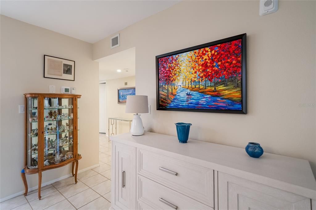 For Sale: $970,000 (2 beds, 2 baths, 1601 Square Feet)